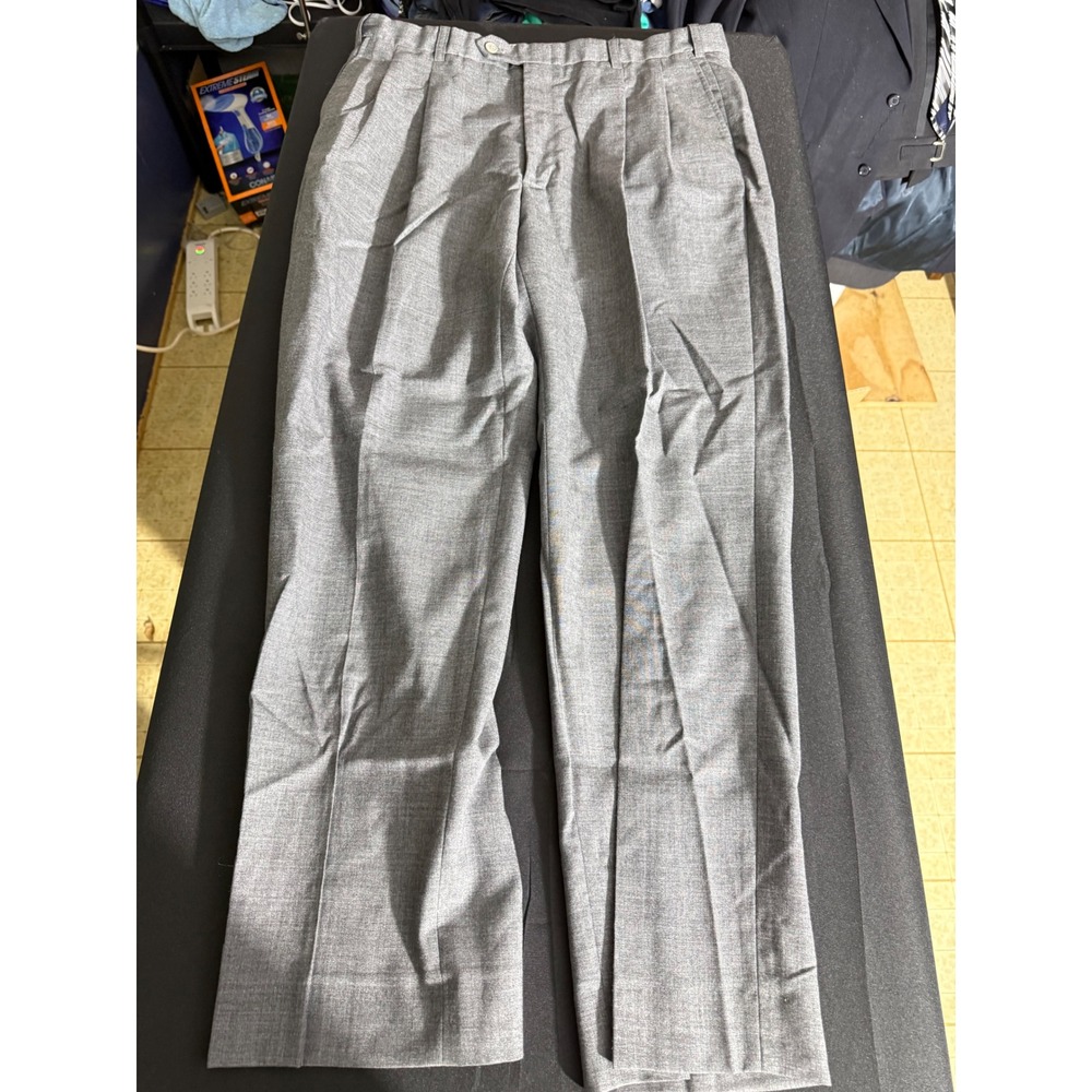 Roundtree‎ & Yorke Dress Pants 36x32 Gray Excellent 100% Wool Pleated Mens